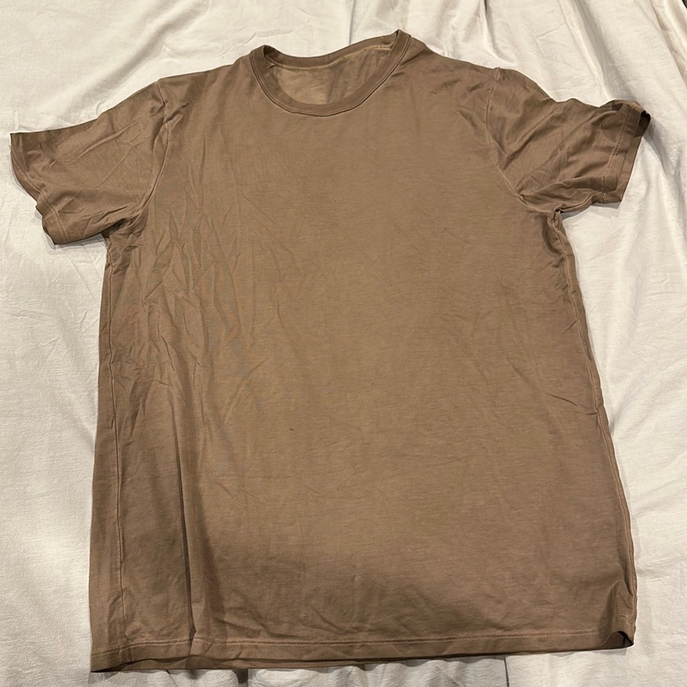Lululemon fundamental tee